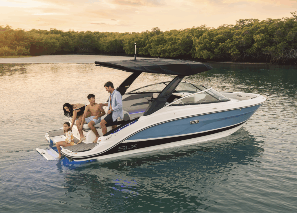 a photo of the impressive sea ray slx 260